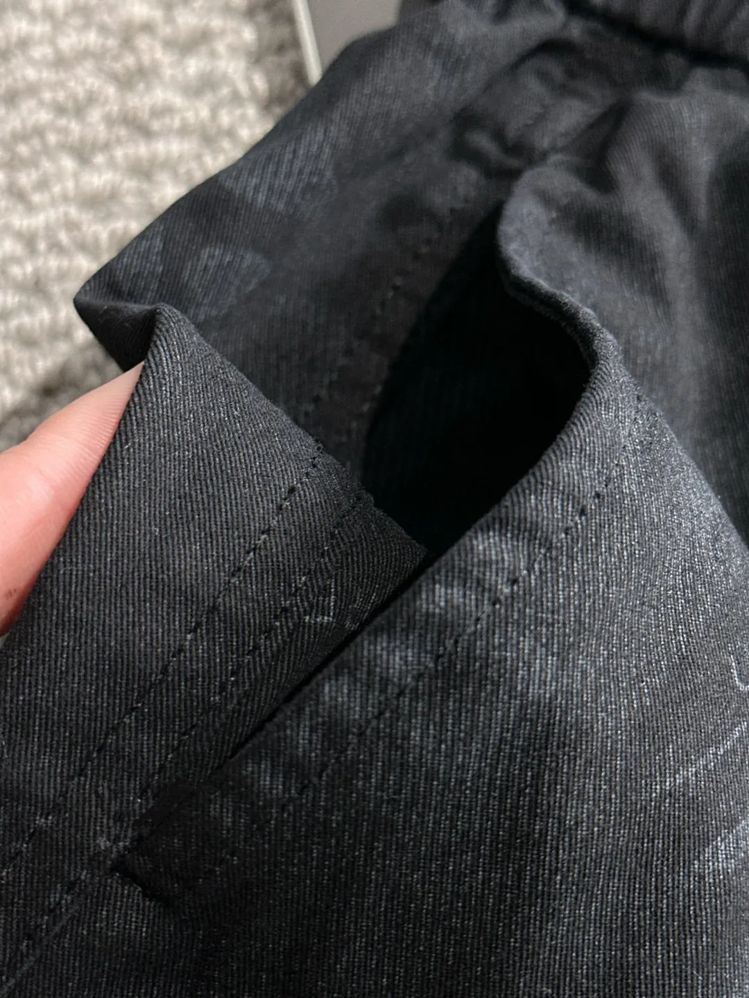 🅿️330 next day shipping, high-end goods, Stone Island 2025 spring and summer new elastic band casual shorts, counter-customized fabrics, high breathability and comfort, impeccable details, brand element design concept, reflecting high quality. It feels delicate and soft! It presents a casual cut and the upper body shape is great! Size: M-4XL